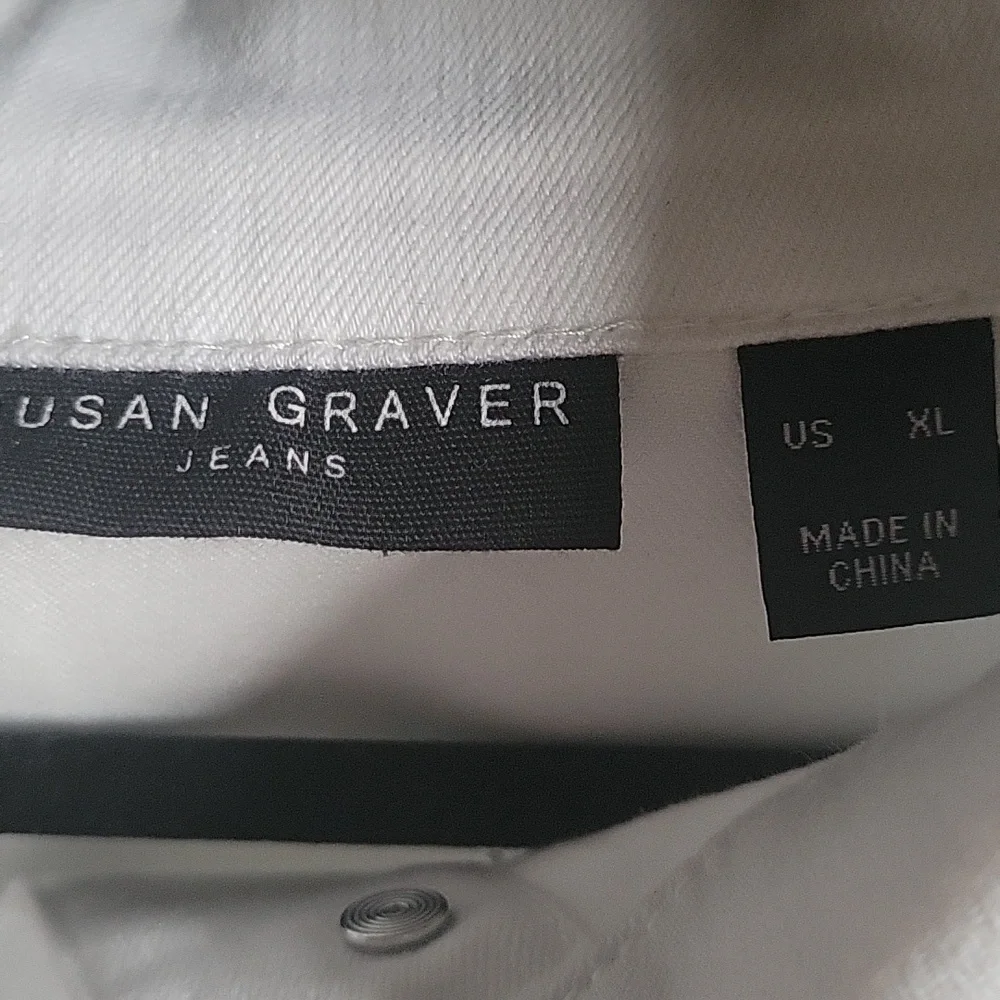 White susan graver super cute new jean jacket size extra large price firm!! - Picture 2 of 9
